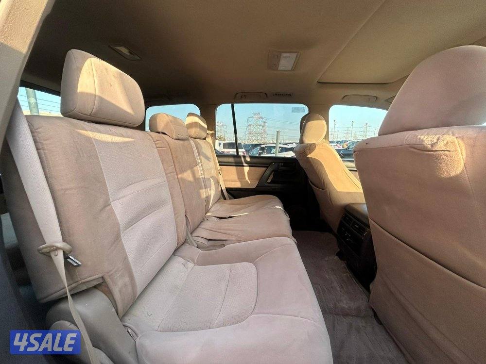 تويوتا لاند كروزر V8-GX.R موديل 2011 ماشى 482.000 k.m وارد الساير .6