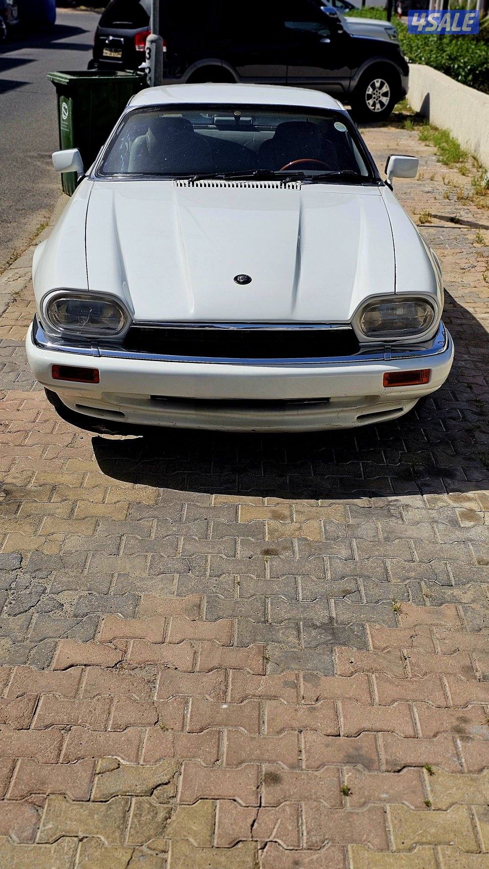 للبيع جاكوار XJS1