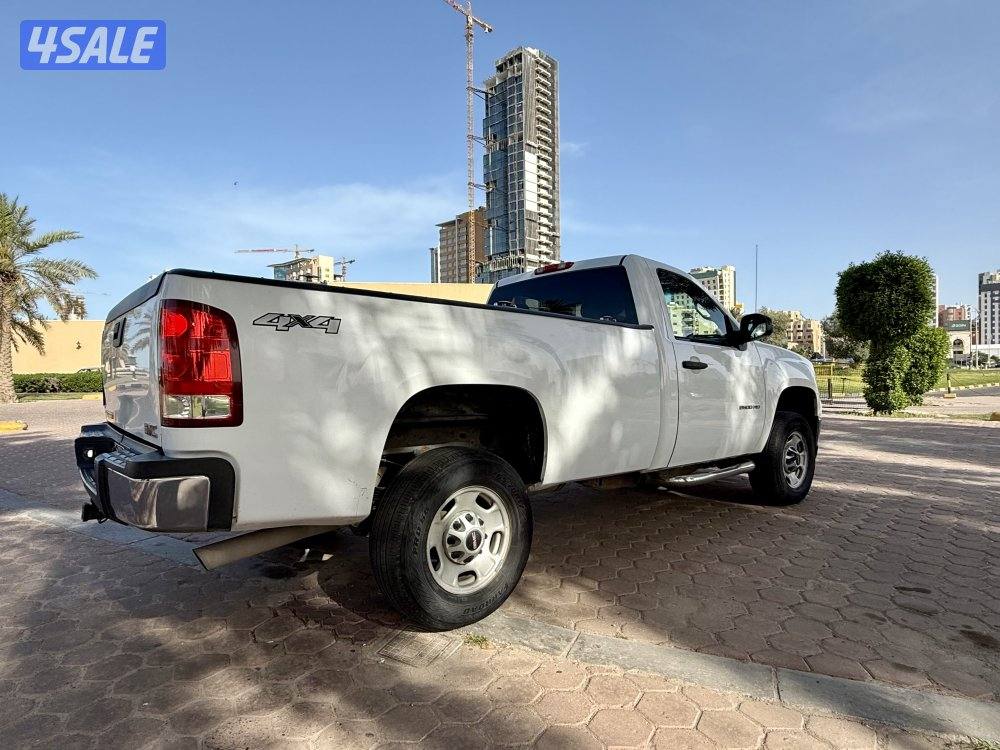 سييرا HD2500 موديل 2011 دبل قير شرط الفحص2