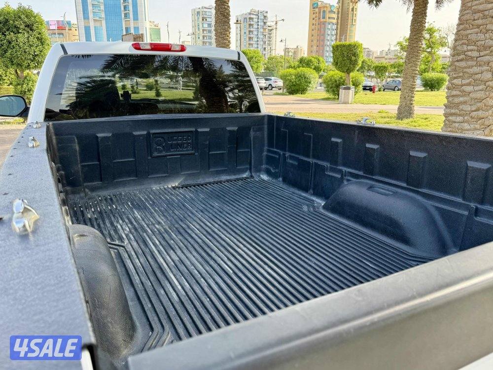 سييرا HD2500 موديل 2011 دبل قير شرط الفحص8