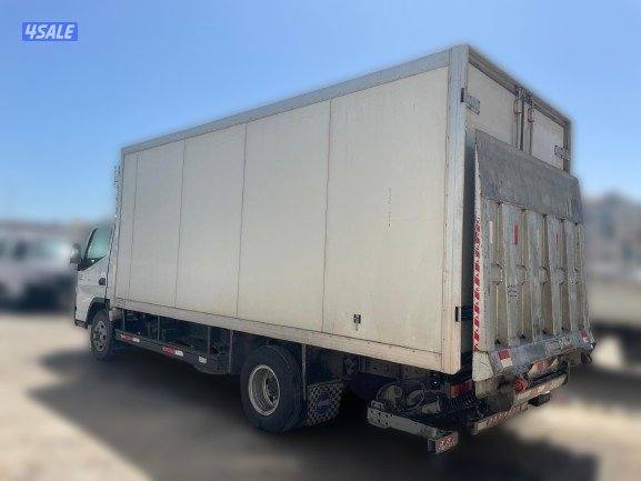 2022هاف لوري ميتسوبيشي1