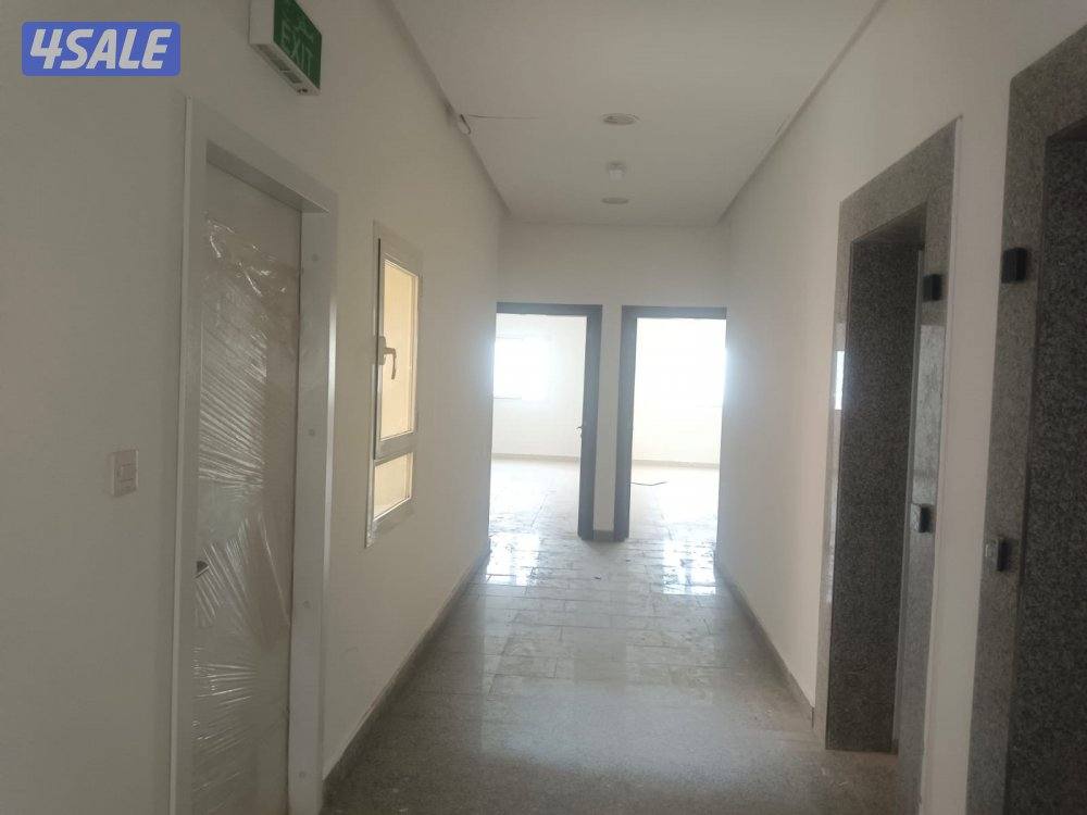 دور تجاري كامل للايجار مساحه 320 متر0