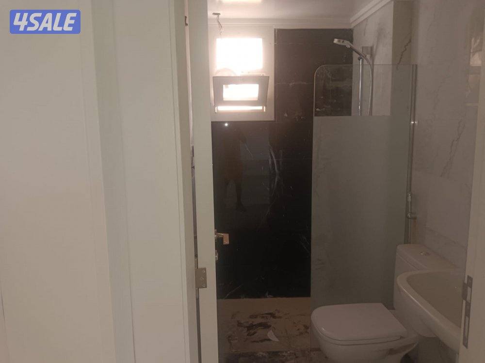 دور تجاري كامل للايجار مساحه 320 متر3