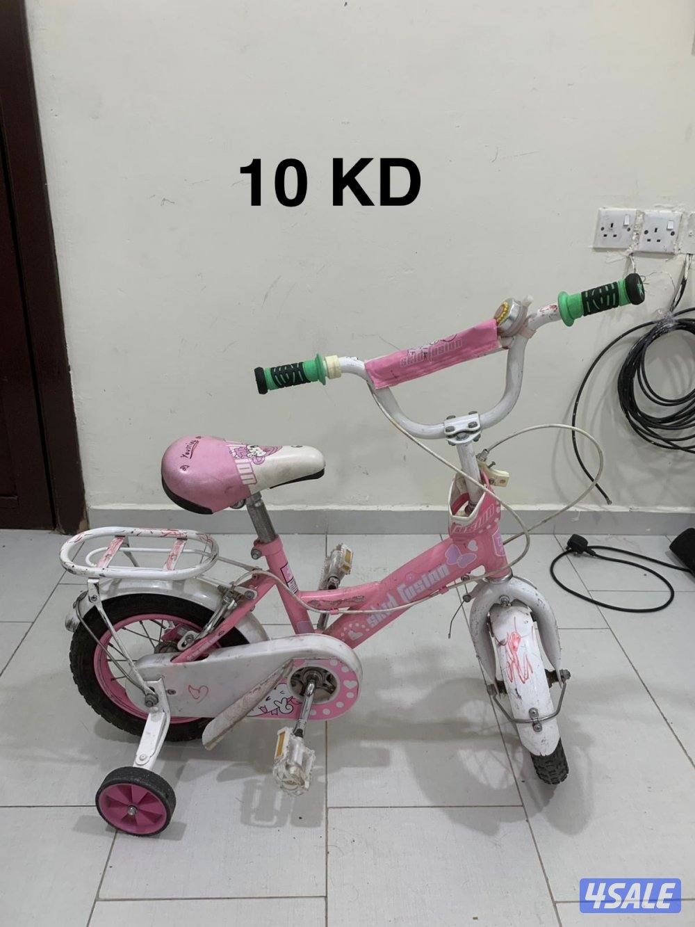 ثلاثة جواري للبيع2