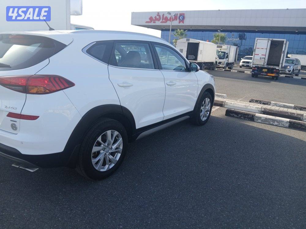 سيارة هيونداي توسان موديل 2021 صبغ وكاله عداد 123الف شرط الفحص2