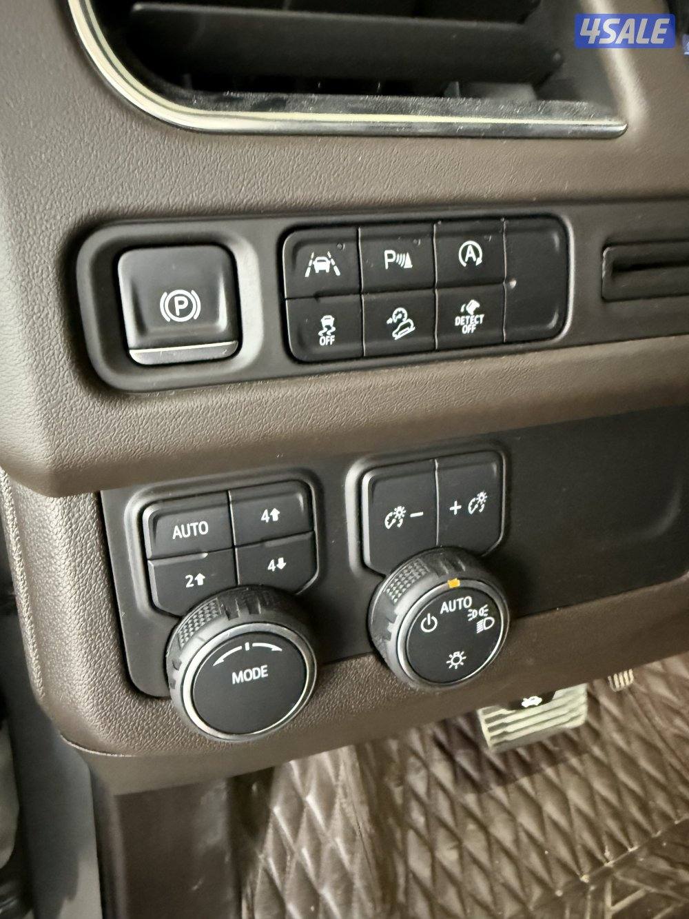 للبيع تاهو24 دبل قير وثلاجه8