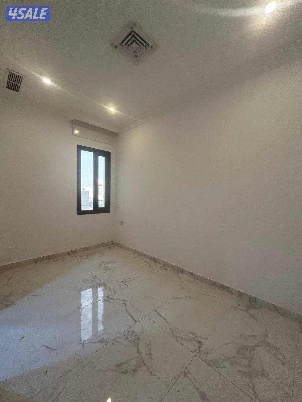 دور كامل للإيجار في الفنيطيس - تشطيب سوبر مع 5  بلكونات7