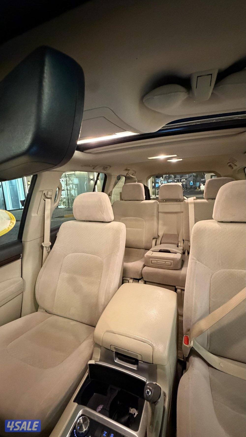 للبيع لاند كروزر موديل 2019 شرط الفحص بالكامل الموتر صبغ الوكاله2