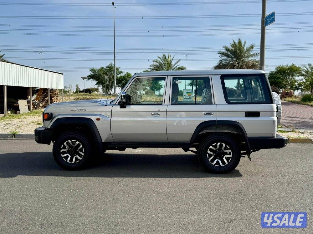 لاند كروزر ( نص )4