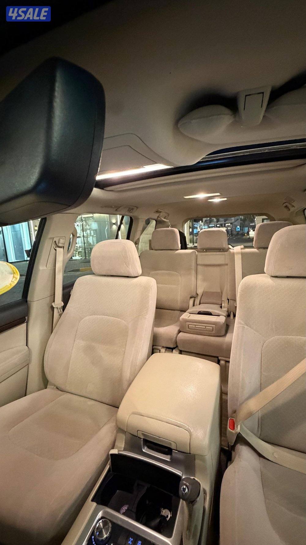 للبيع لاند كروزر موديل 2019 شرط الفحص بالكامل الموتر صبغ الوكاله5