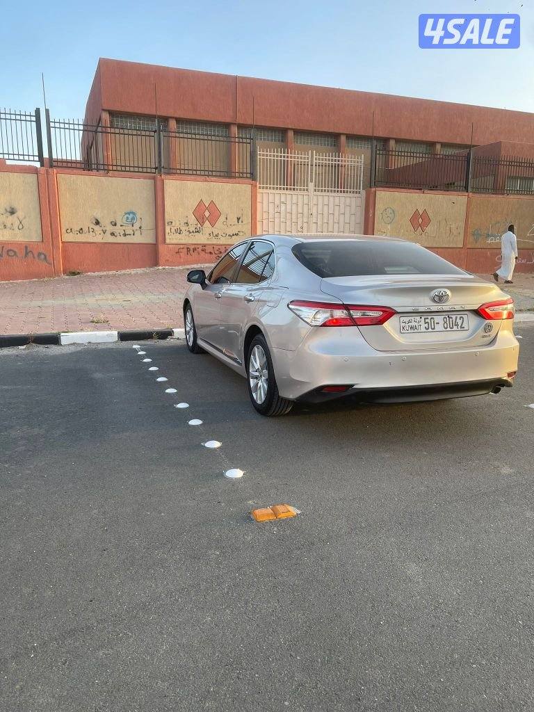 كامري 2018 كامل المواصفات عدا الفتحه شرط الفحص جير مكينه شاصي1