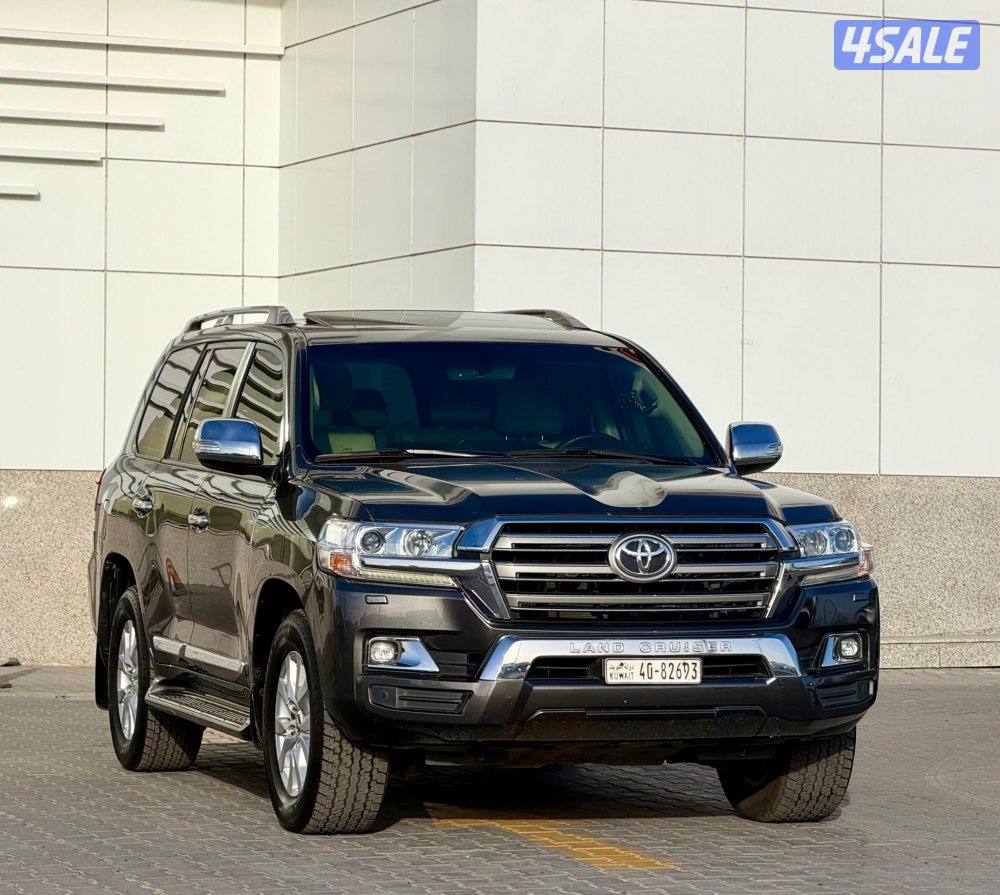 لاند كروزر GX.R 2017 عداد 139كم0