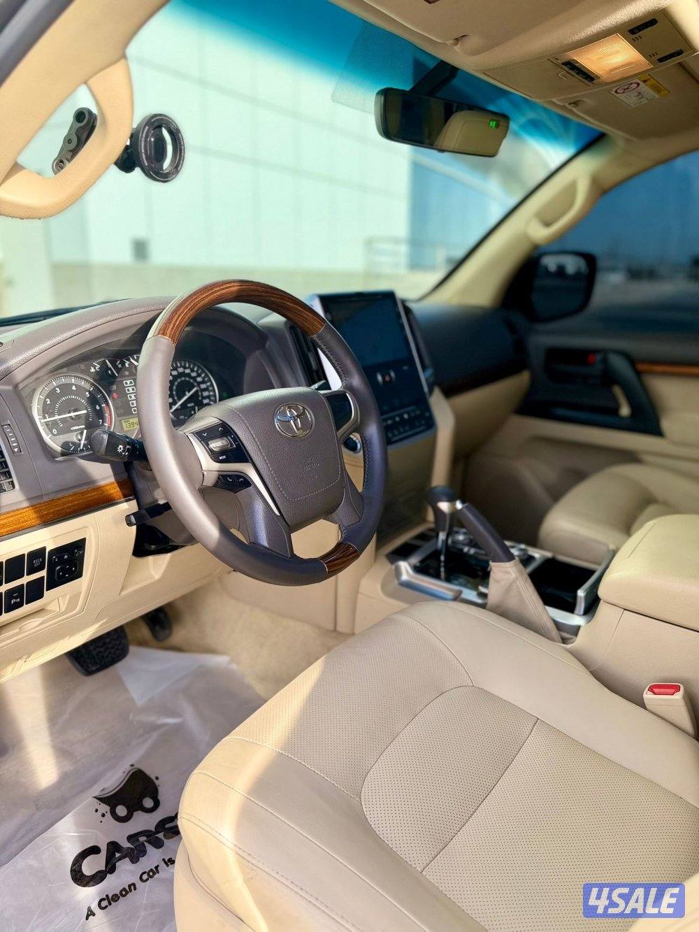 لاند كروزر GX.R 2017 عداد 139كم4