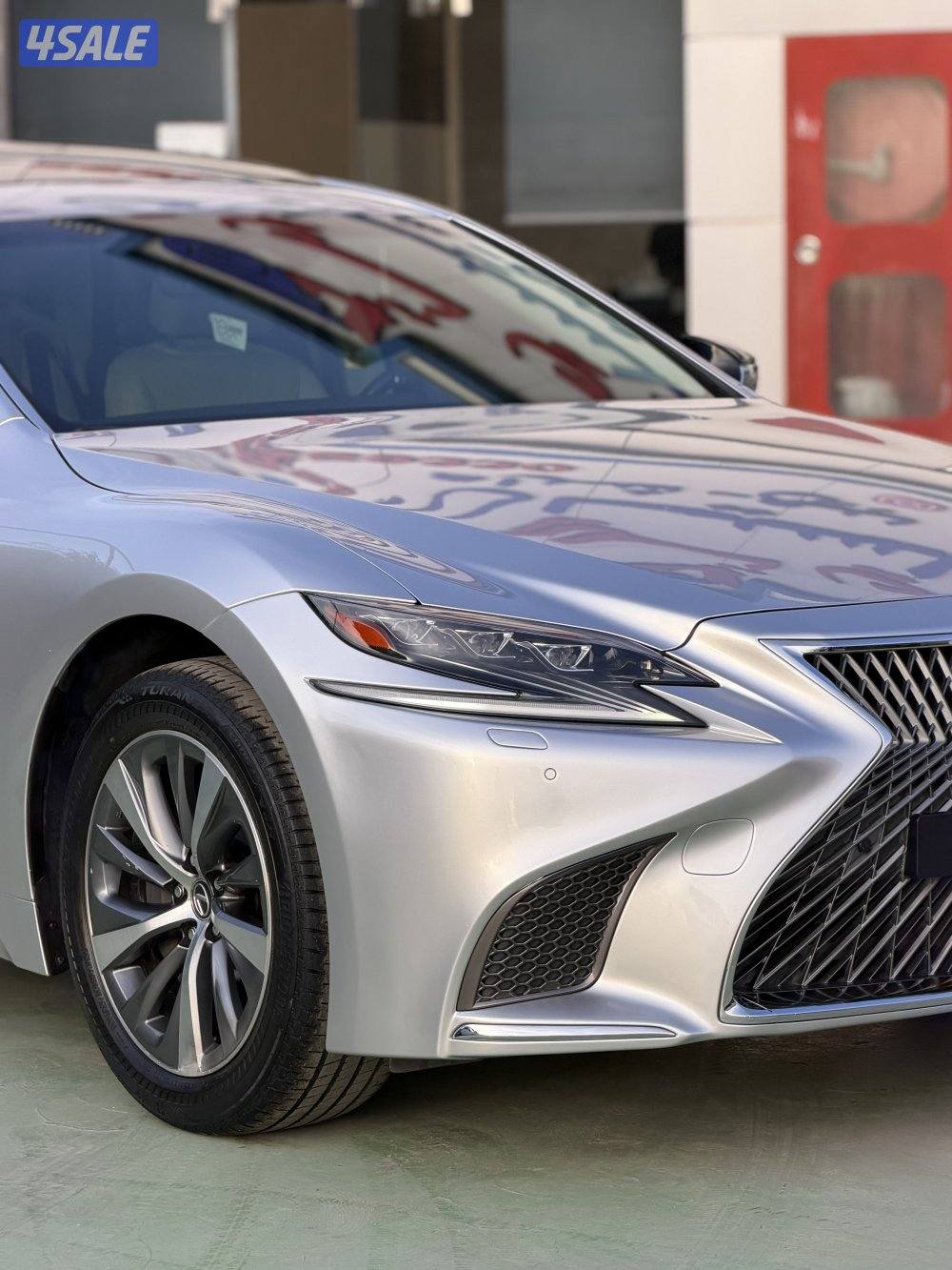 للبيع لكزس LS350 في حاله الوكاله3