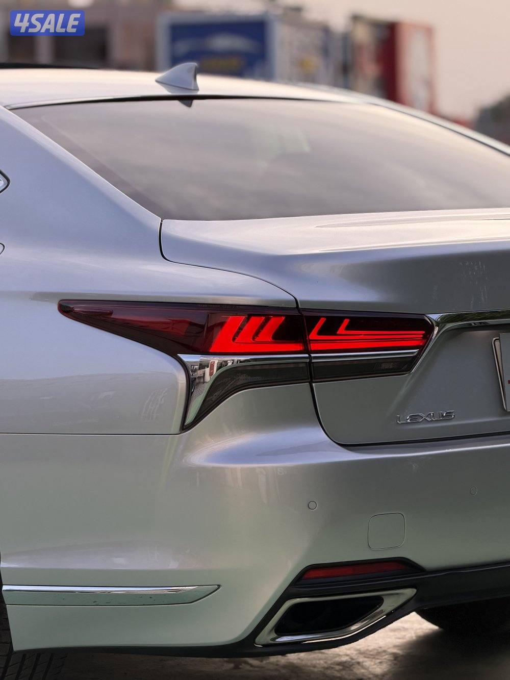 للبيع لكزس LS350 في حاله الوكاله5