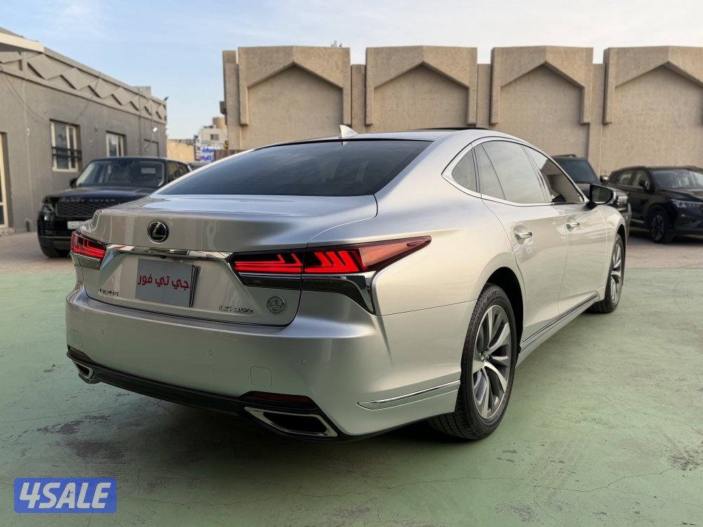 للبيع لكزس LS350 في حاله الوكاله6