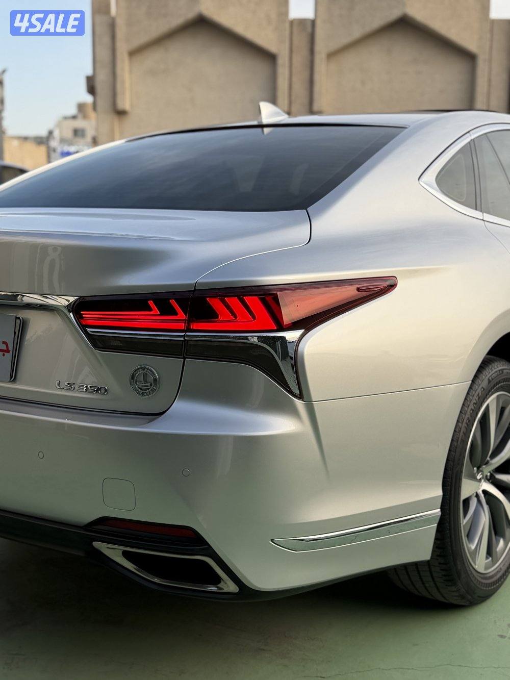 للبيع لكزس LS350 في حاله الوكاله7