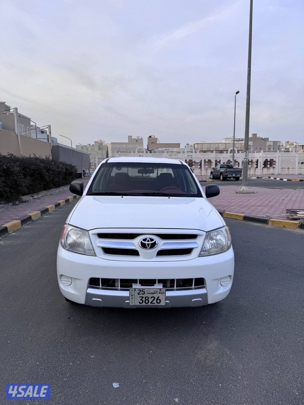 هايلكس 2008 قير عادي بحاله ممتازه2