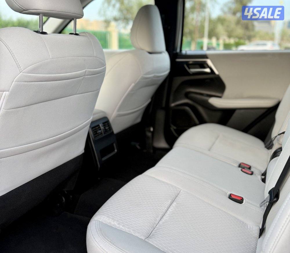 Mitsubishi outlander 2023 orignal paint10