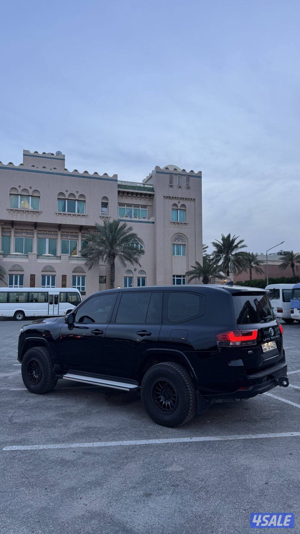 للبيع لاند كروزر جي اكس ستاندر1