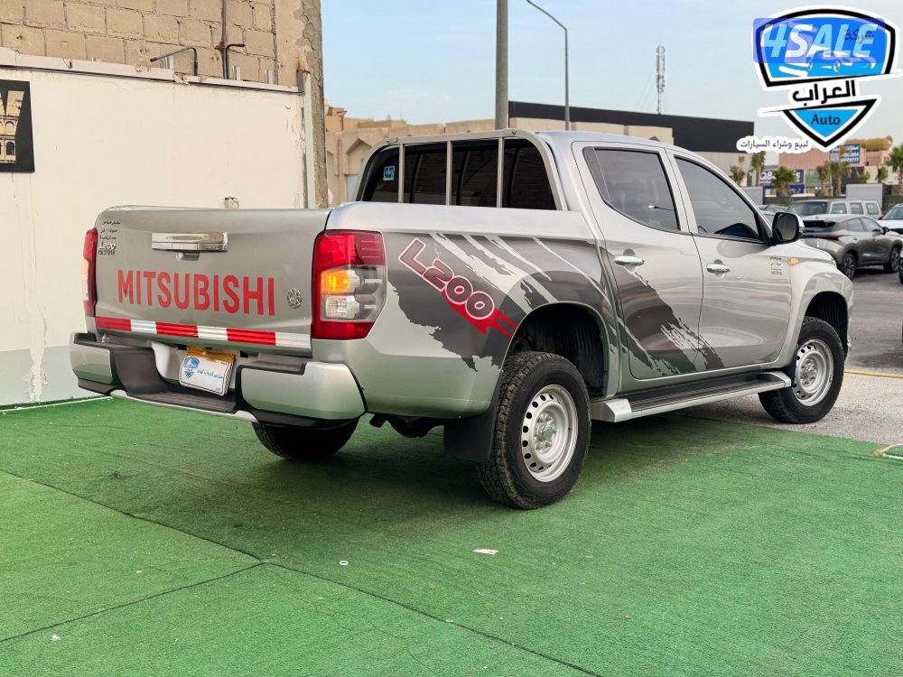 وانيت ميتسوبيشي5