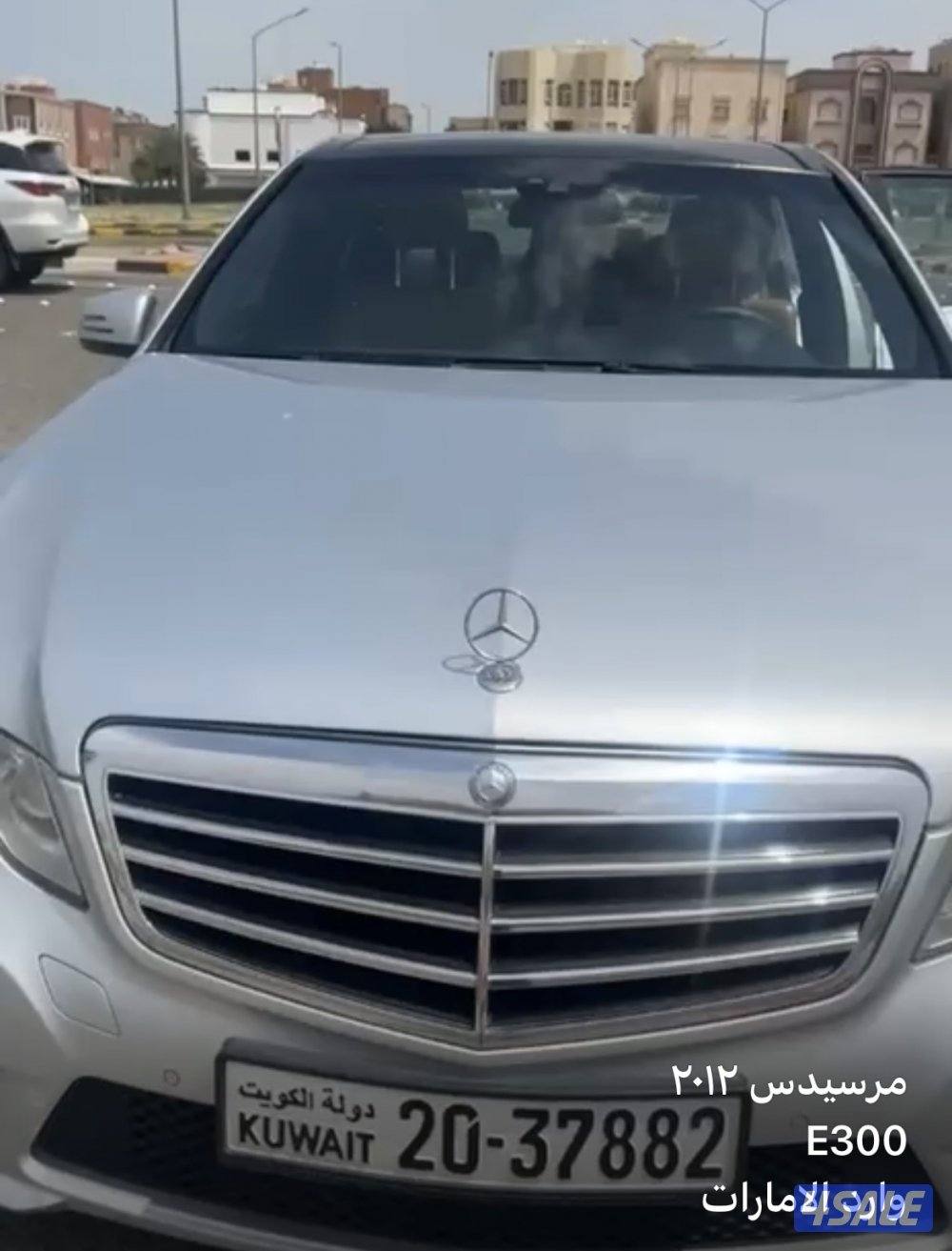 للبيع مرسيدس E3000