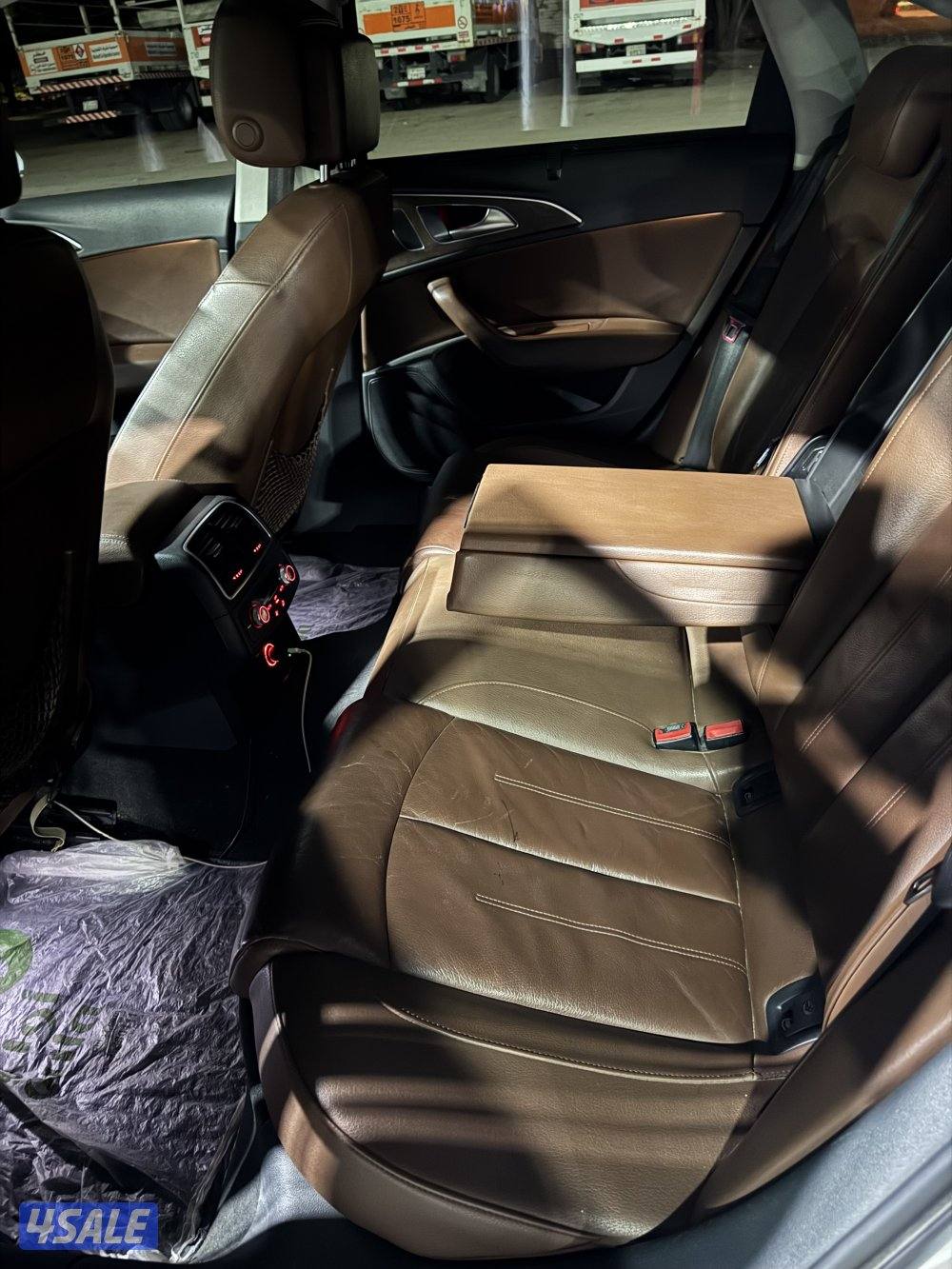 Audi A6 للبيع ممشى ٢٥٥ الف بحالة جيدة2