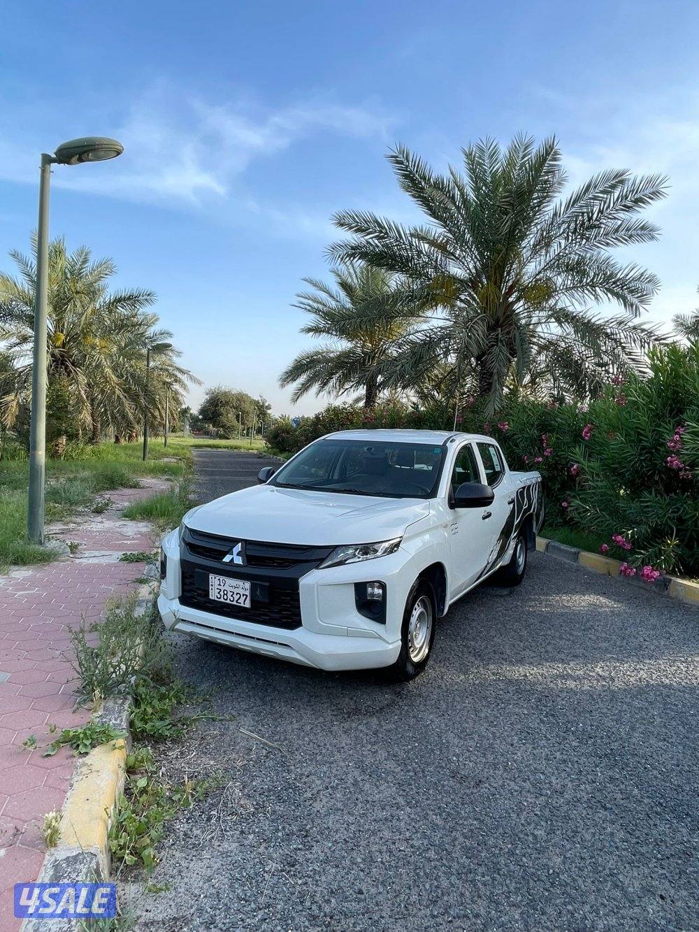 للبيع وانيت ميتسوبيشي 2022 الممشى 1501