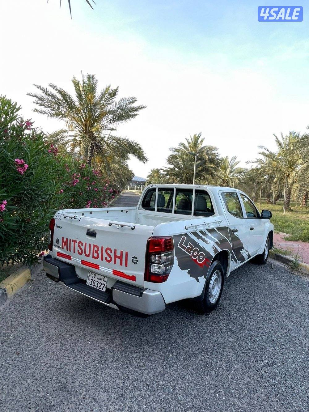 للبيع وانيت ميتسوبيشي 2022 الممشى 1503