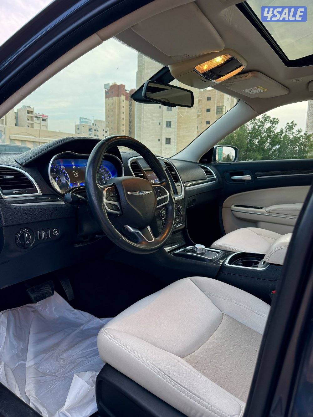 كرايزلر 300 موديل 20195