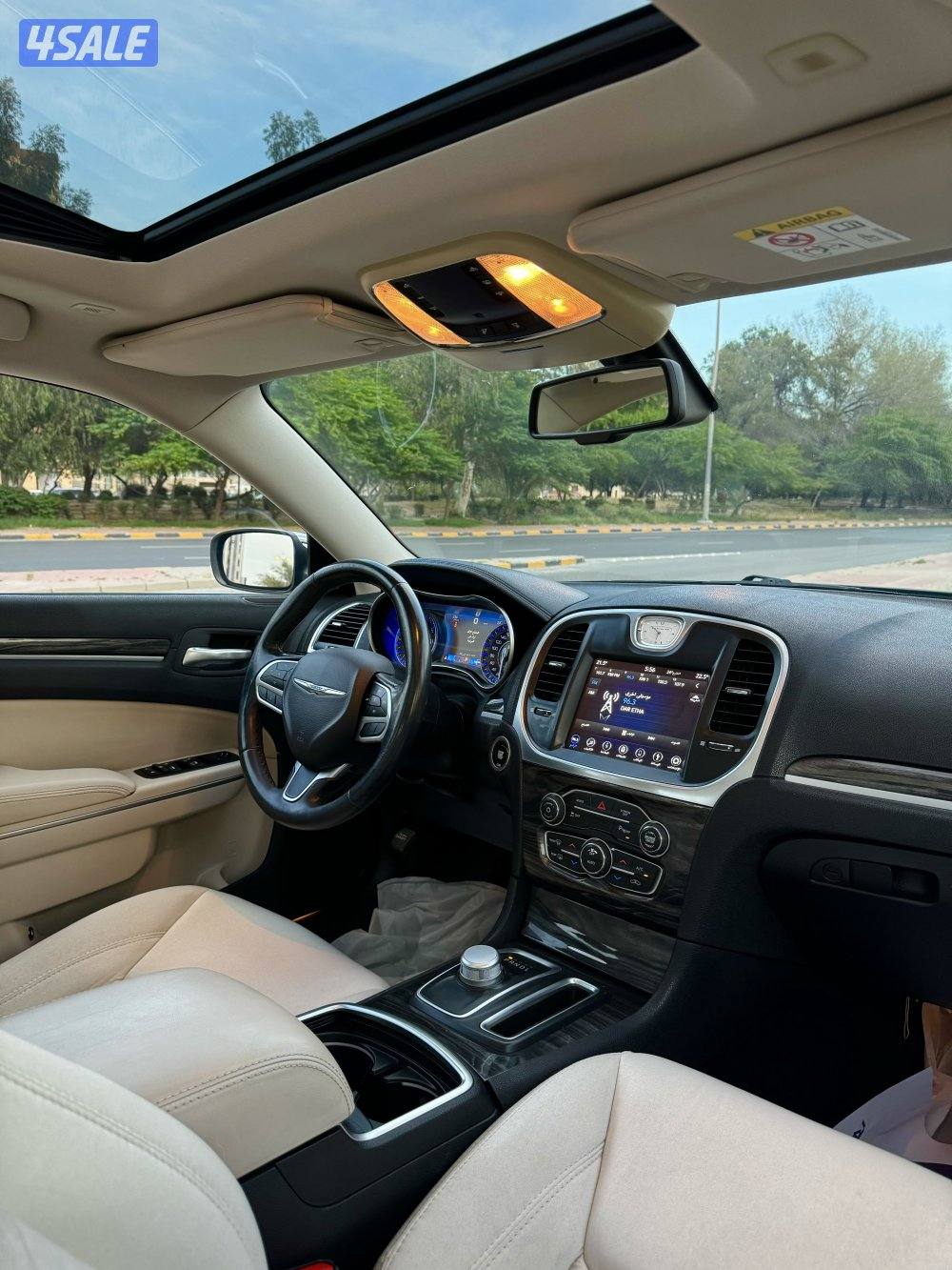 كرايزلر 300 موديل 20198