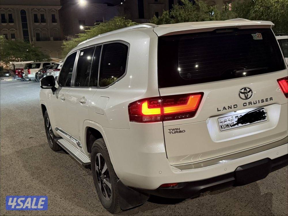 لاند كروزر 20238