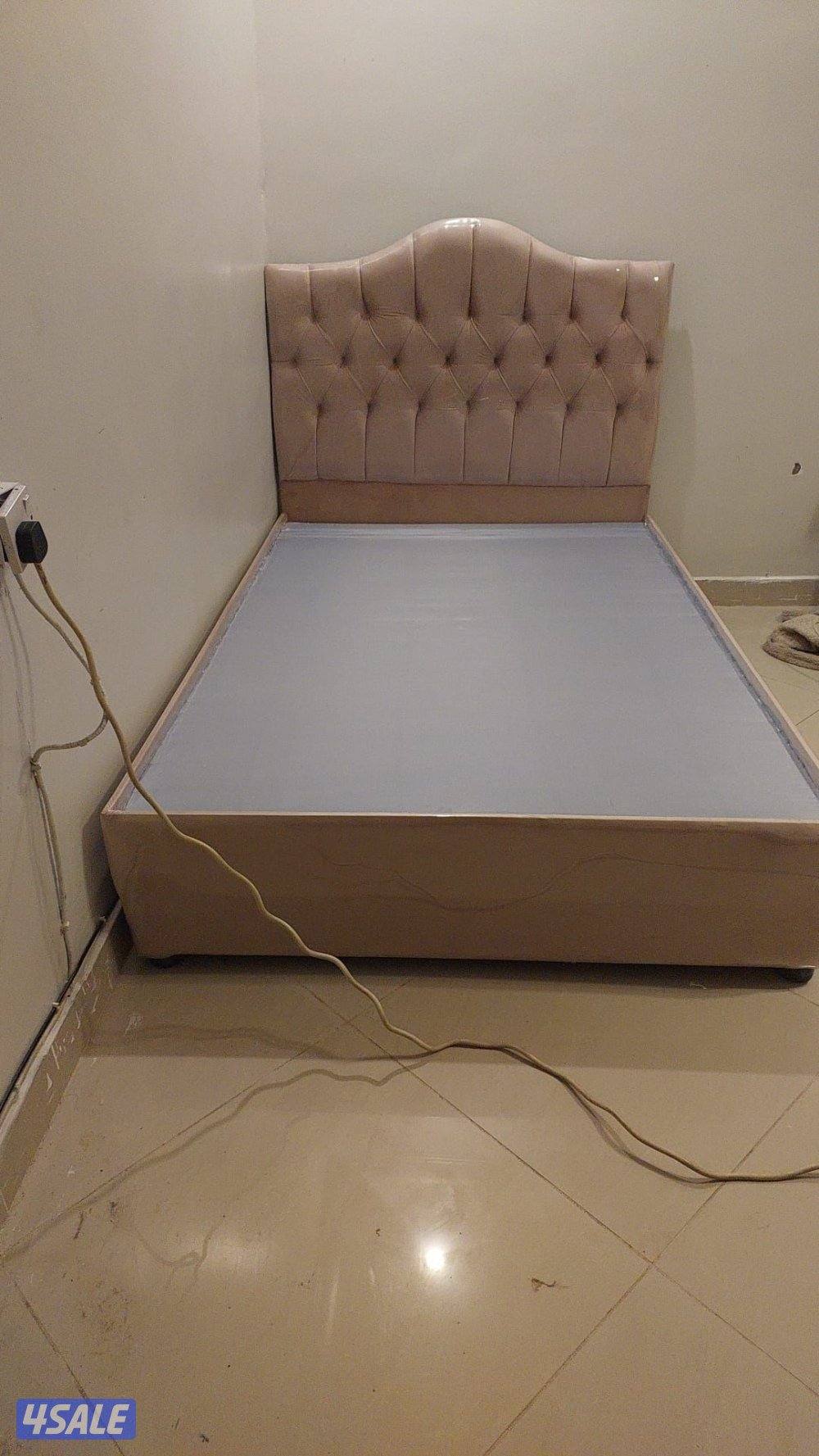 للبيع سراير طبيه فرشات طبيه سراير وكومدينات ومراتب طبية وفراش طبي7