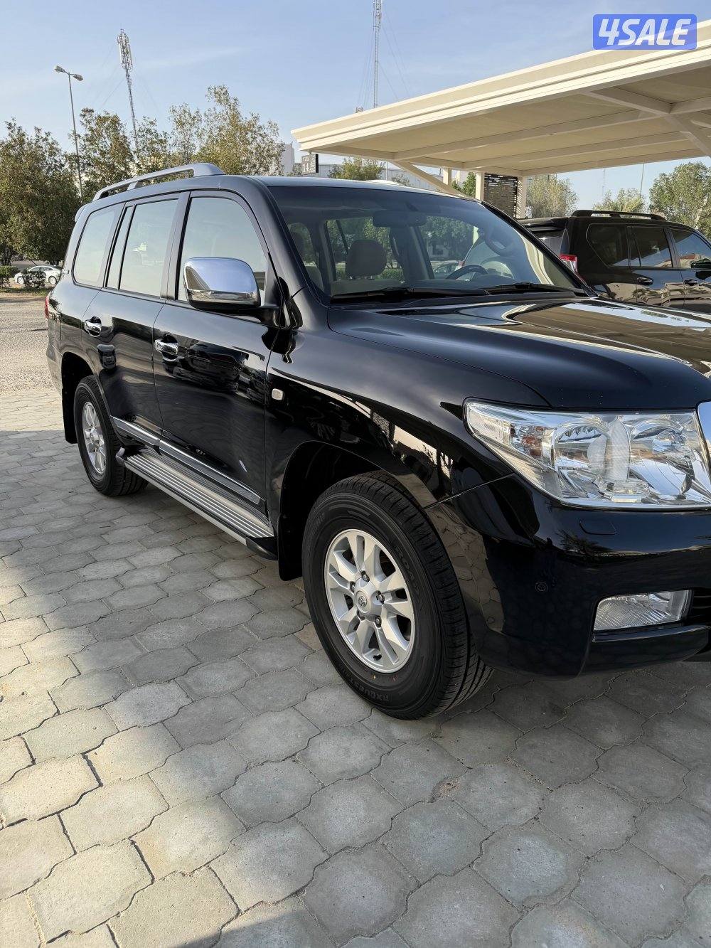 لاند كروزر GXR 2011 V80