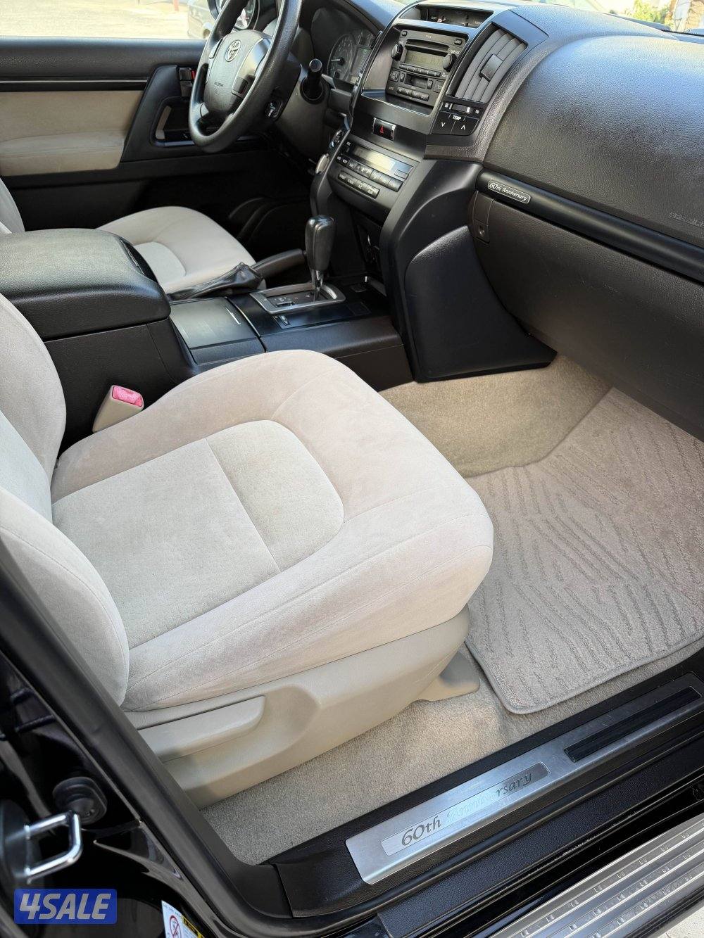 لاند كروزر GXR 2011 V84