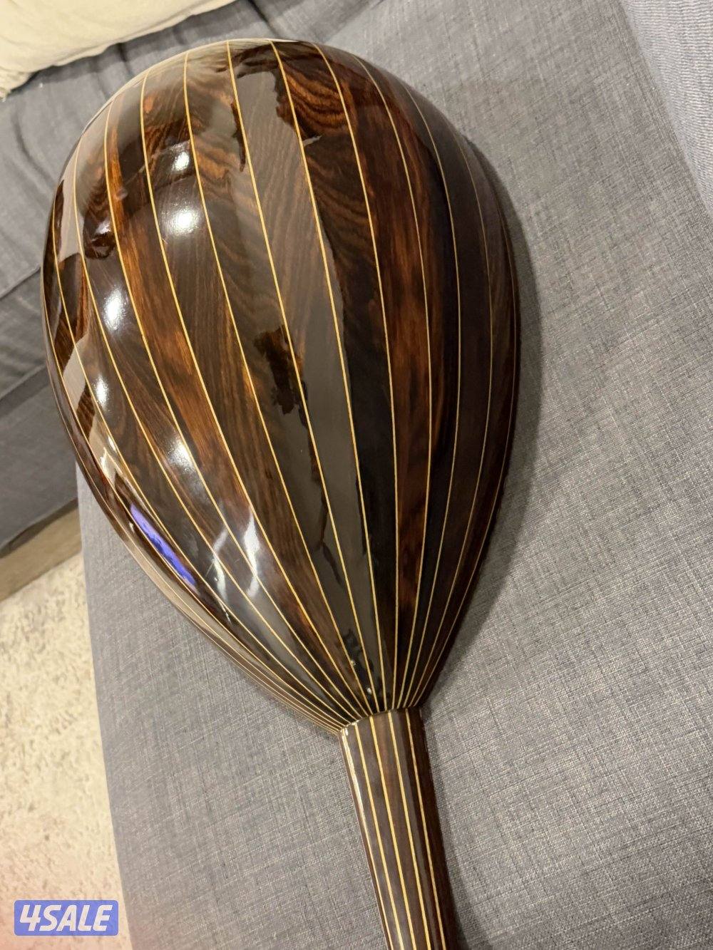 عود سالمين راقي و نظيف جداً لم يستخدم ،، و اضافة حقيبة ضد الرطوبه0