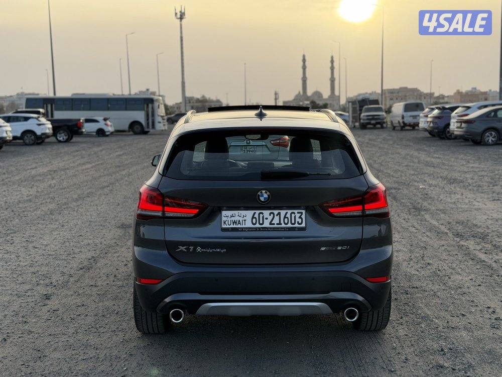 جيب بي ام 2021 نوع X1 فل اوبشن بحالة المصنع2