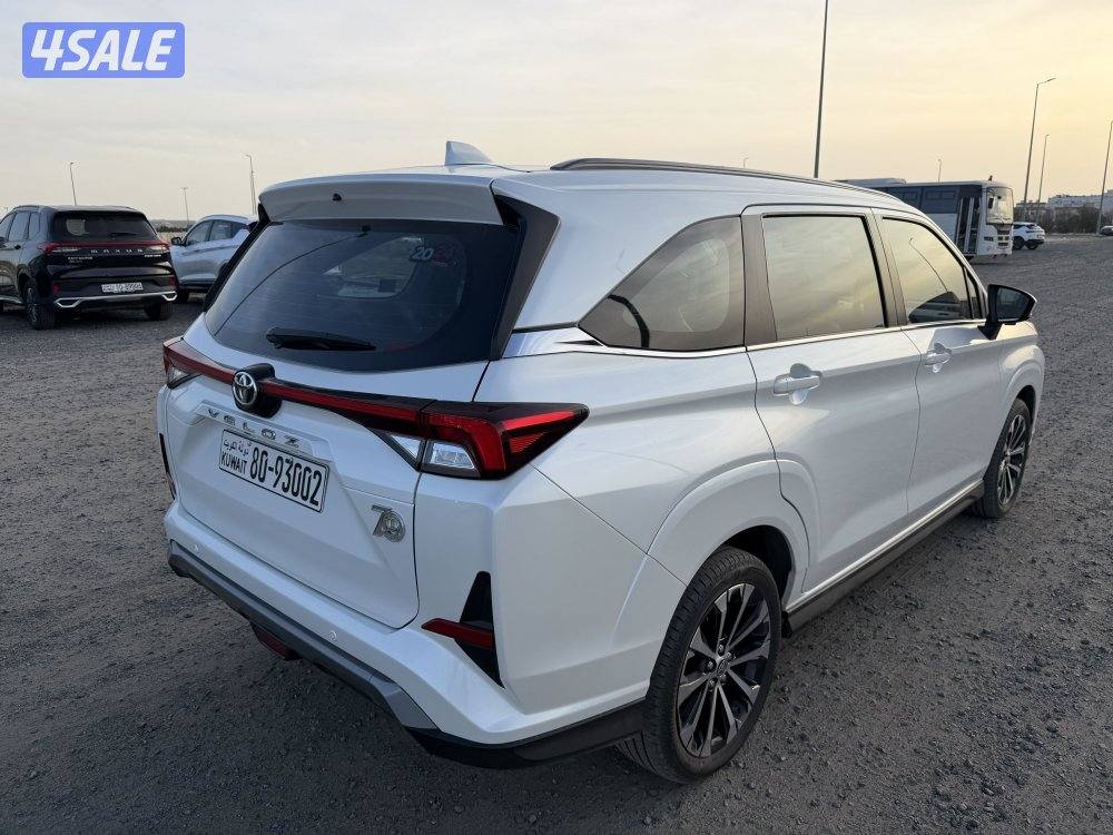 فيلوز 2024 عداد 14 فقط بحالة المصنع0