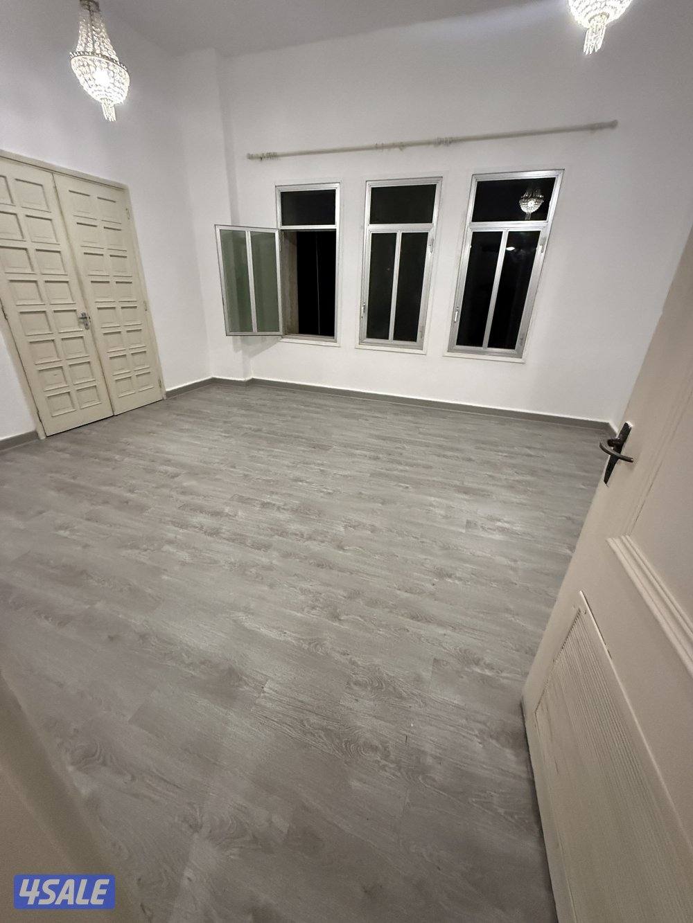 حولي شارع تونس مجمع الرفاعي سرداب محل رقم 192