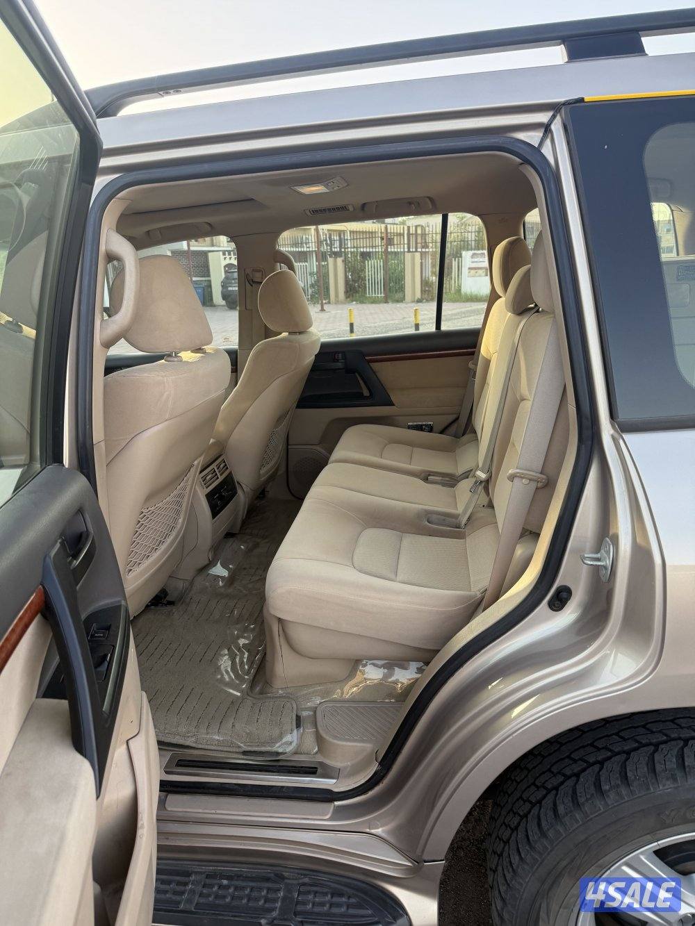 لاندكروزر v85