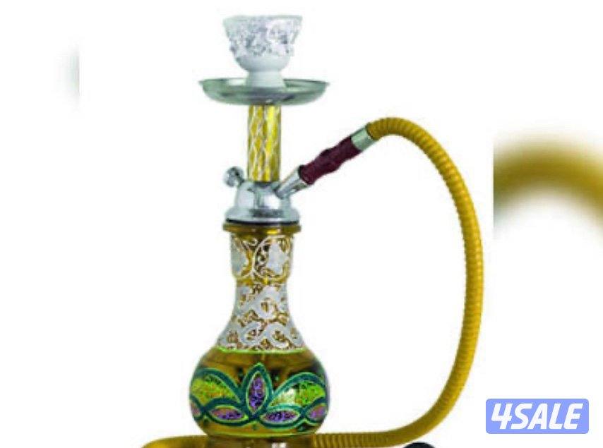 مطلوب معلم شيش.ة وعامل تصليح وغسيل احذية0