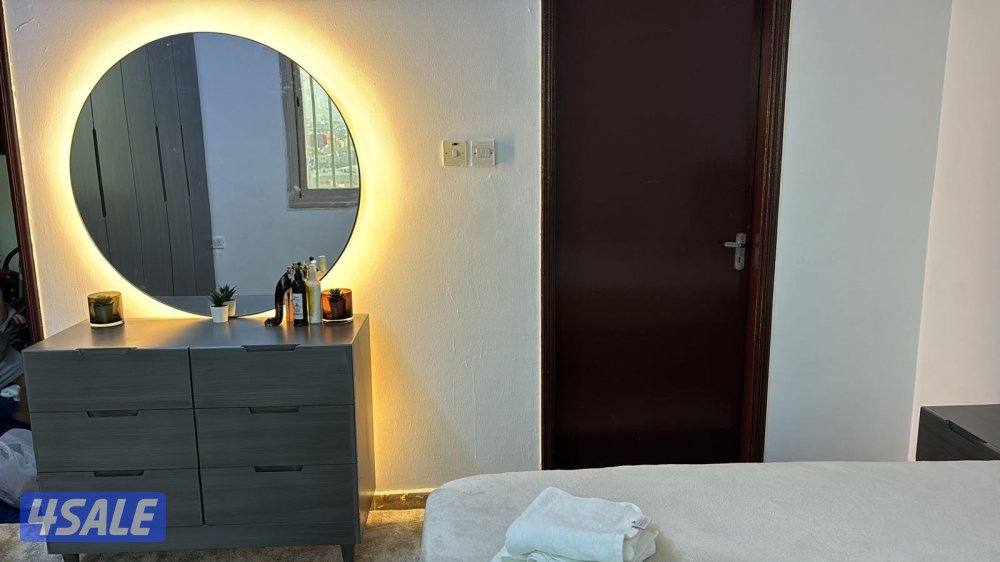 للبيع غرفة نوم2