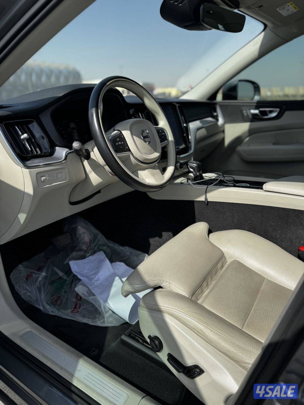 للبيع فولفو XC607