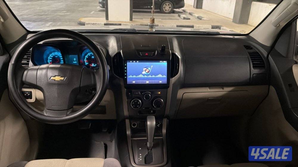 بليزر موديل 2013 عداد الممشى 258 ألف شرط الفحص بالكامل7