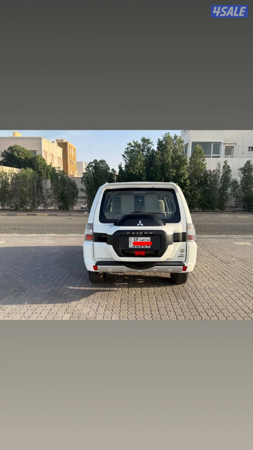 للبيع باجيرو 2020 صبغ الوكاله عداد 100 الف بحاله نادره6