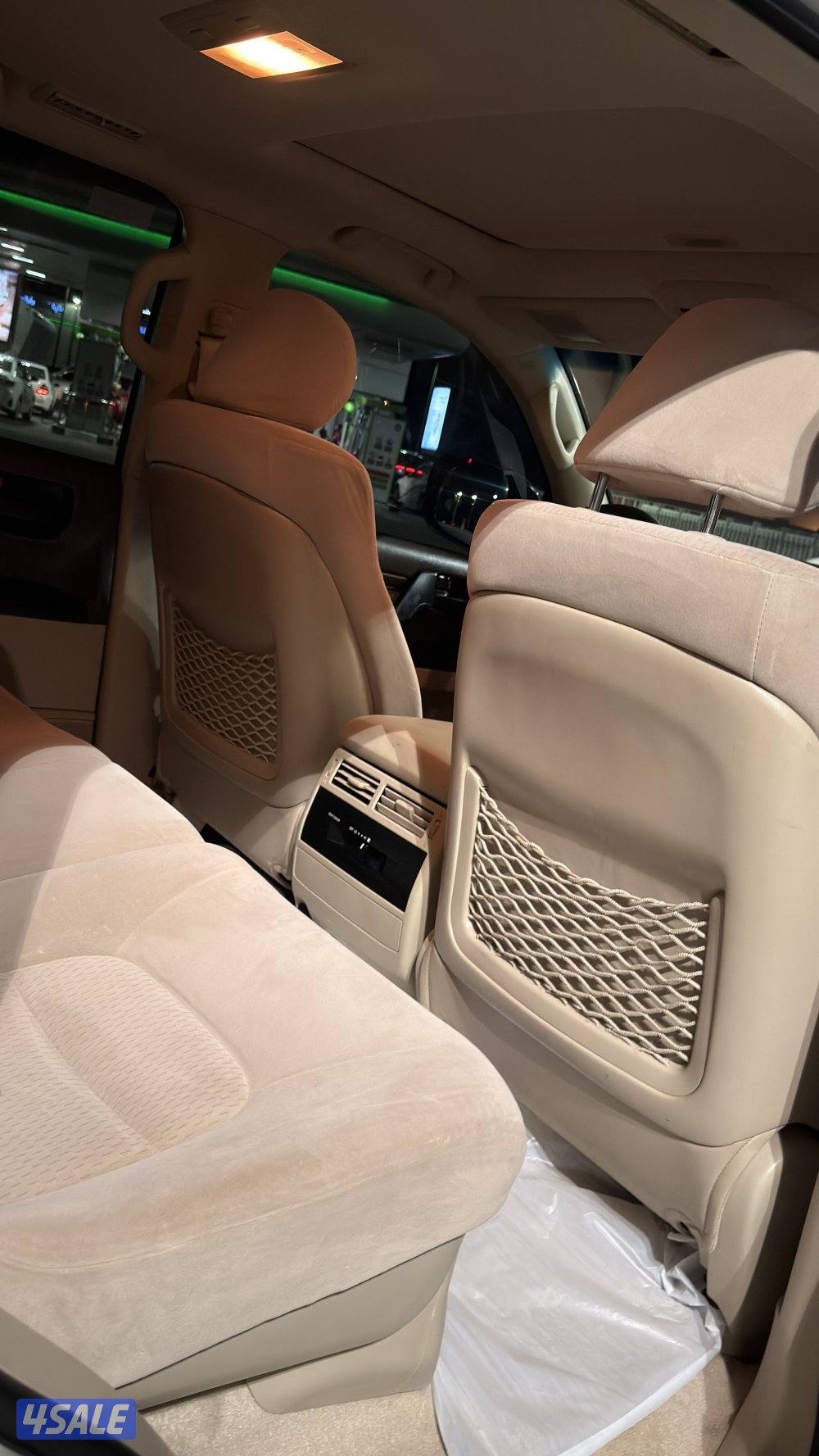 لاندكروز 2021 gxr صبغ وكالة   ماعدا قطعة    لون ابيض9