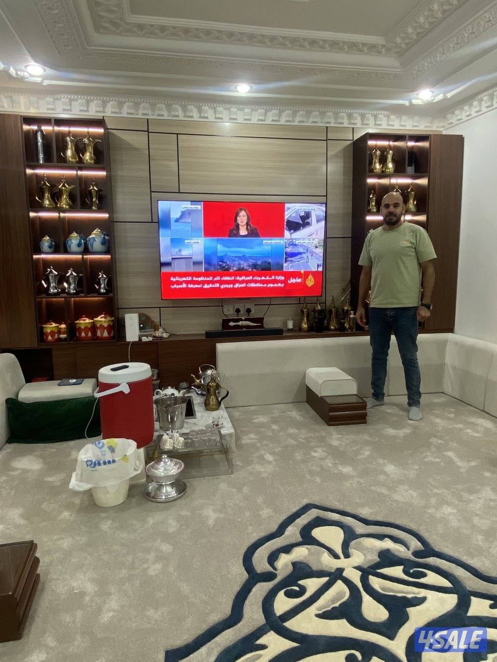 أعمال صبغ وورق حائط وباركيه وجميع أعمال الديكورات0