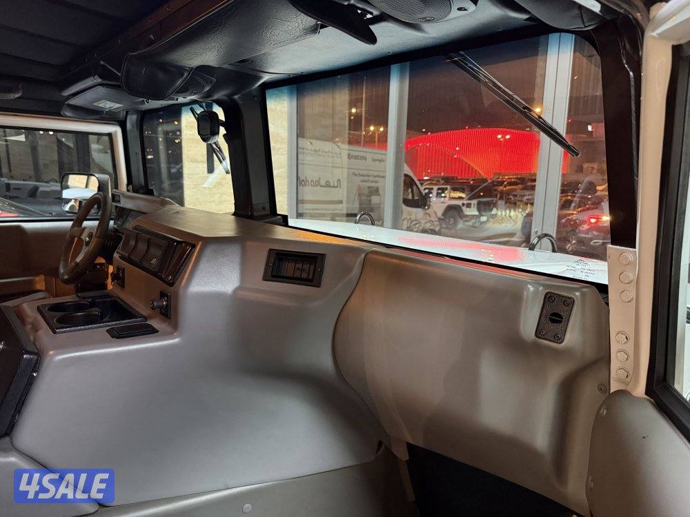 همر H1 … Turbo Diesel … موديل 2002 … العداد 24 الف كم فقط3