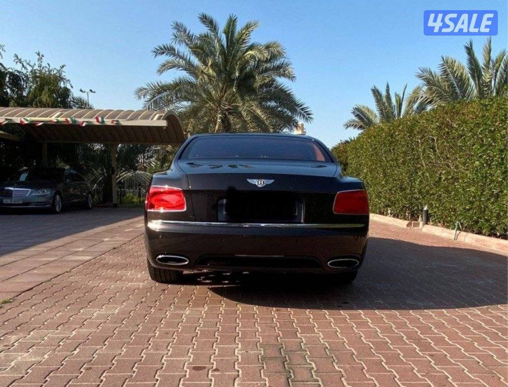 للبيع او للبدل بنتلي 2014 صبغ الوكاله حالة الوكالة 78000 كيلو5