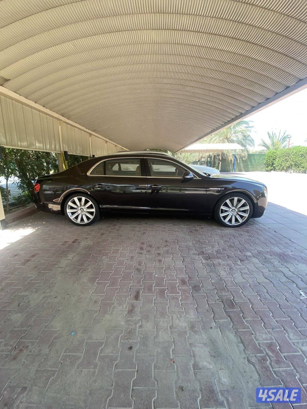 للبيع او للبدل بنتلي 2014 صبغ الوكاله حالة الوكالة 78000 كيلو8